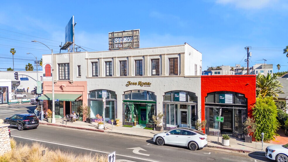 More Photos Of 652-658 N Larchmont Blvd, Los Angeles Storefront Retail Office For Lease