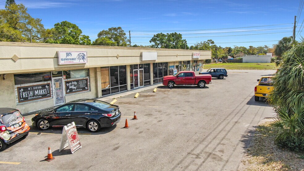 More Photos Of 1952 49th St S, Saint Petersburg Storefront For Sale