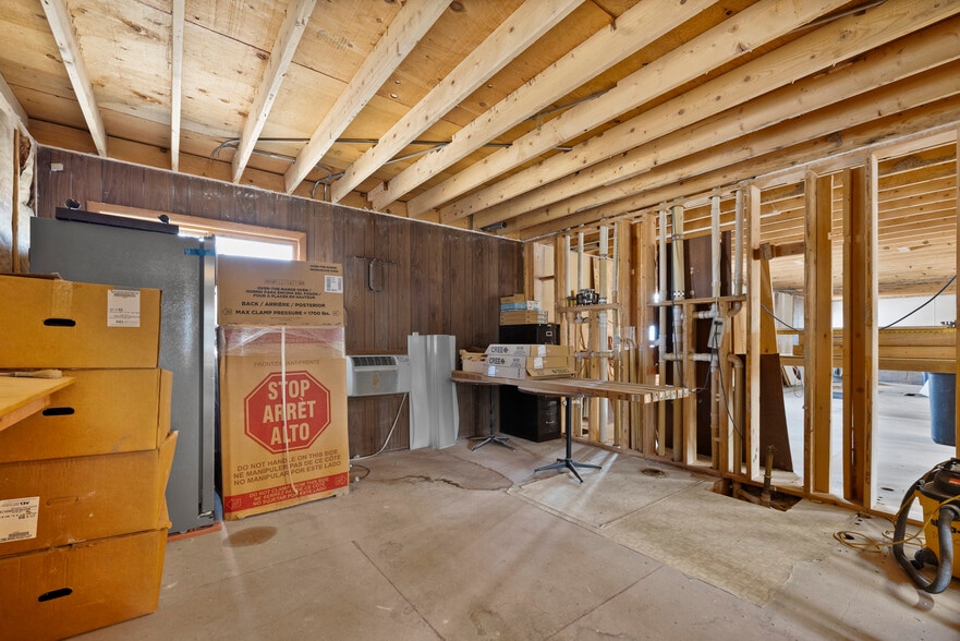 More Photos Of 537 2nd St, Havre Hotel For Sale