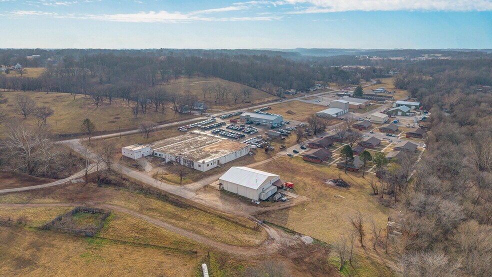 More Photos Of 504 Airport Rd, Crane Warehouse For Sale