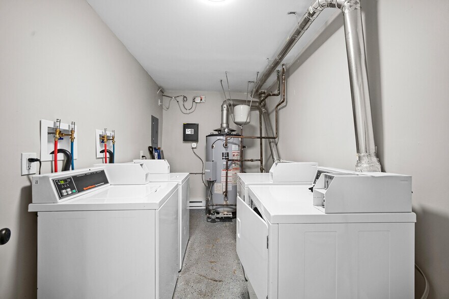 More Photos Of 2080 E Rand St, Hobart Apartments For Sale