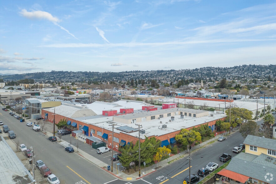 More Photos Of 1329 9th St, Berkeley Storefront Retail Office For Lease