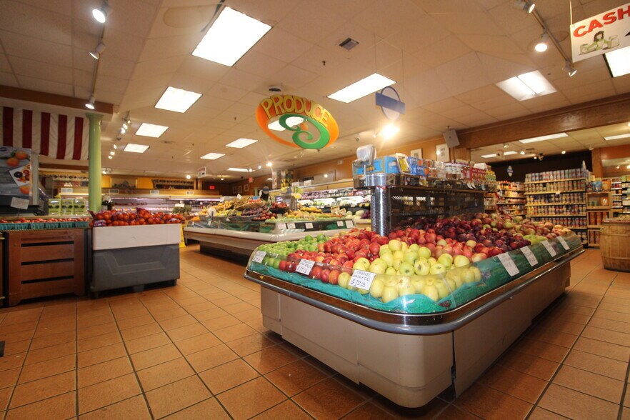 More Photos Of 10 S Maple St, Hadley Storefront Retail Office For Sale