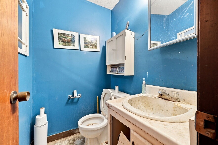 More Photos Of 2705 N Croatan Hwy, Kill Devil Hills Freestanding For Sale