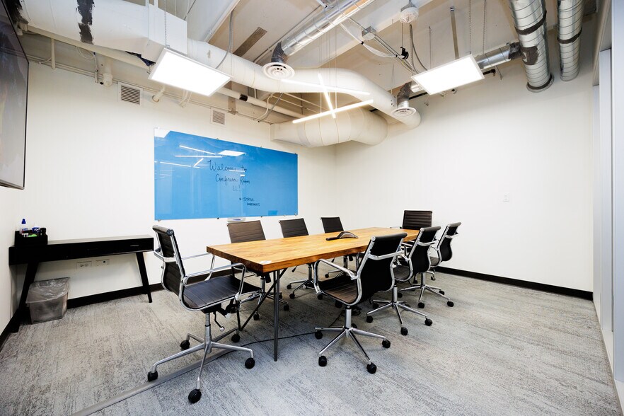 More Photos Of 1495 Canyon Blvd, Boulder Coworking Space