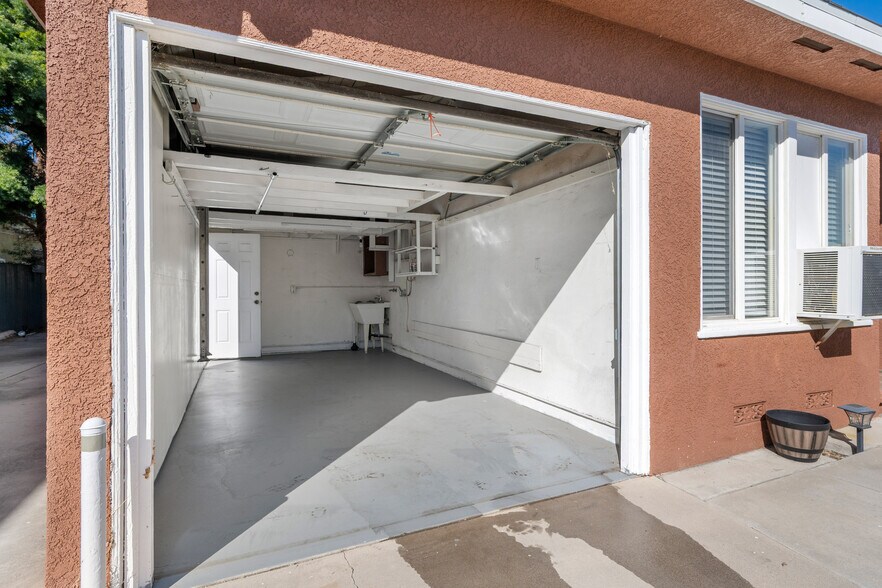 More Photos Of 9833 Walnut St, Bellflower Apartments For Sale