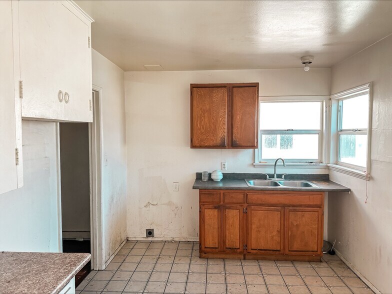 More Photos Of 3335 California Ave, El Monte Apartments For Sale