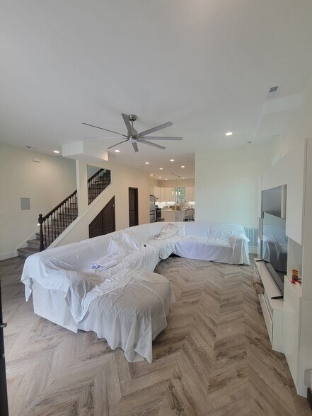 More Photos Of 925 Turner St, Maryville Apartments For Sale
