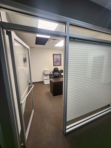 More Photos Of 1240 4th Av, Prince George Office For Sale