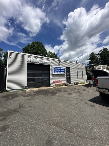 Primary Photo Of 2 E Hayestown Rd, Danbury Auto Repair For Sale