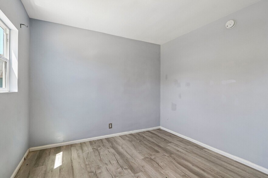 More Photos Of 7315 Woodley Ave, Van Nuys Land For Sale