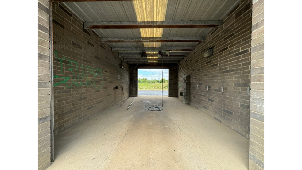 More Photos Of 335 S Prospect Ave, Bartlett Carwash For Sale