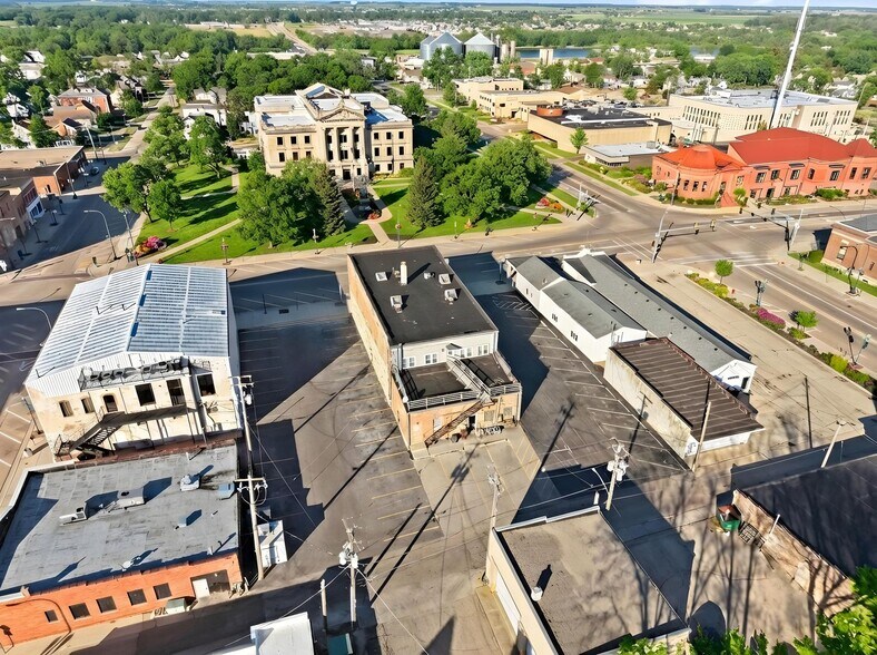 More Photos Of 134 W State St, Sycamore Office Residential For Sale