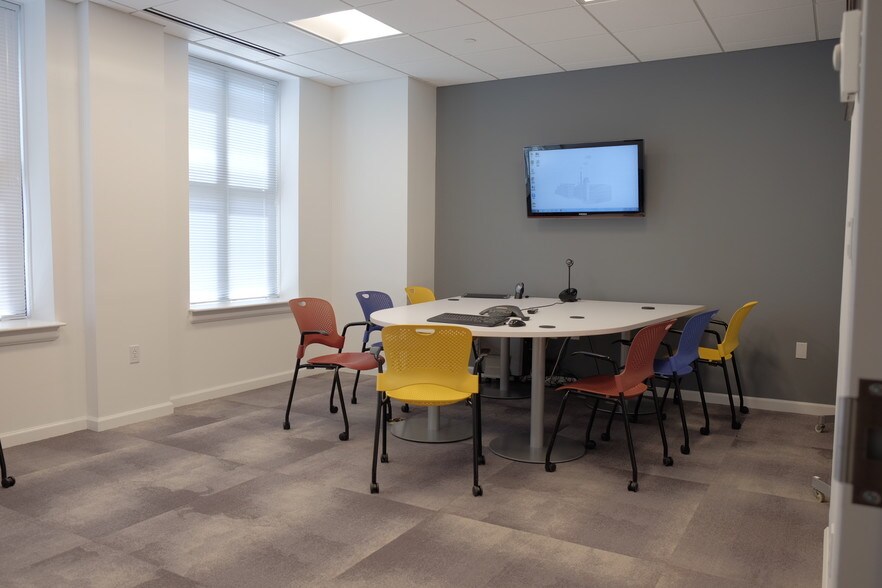 More Photos Of 925 15th St NW, Washington Office For Lease