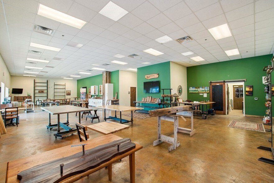 More Photos Of 110 Tech Dr, Sanford Warehouse For Sale