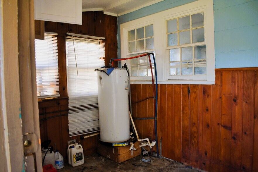 More Photos Of 7050 Mobile Hwy, Montgomery Industrial For Sale