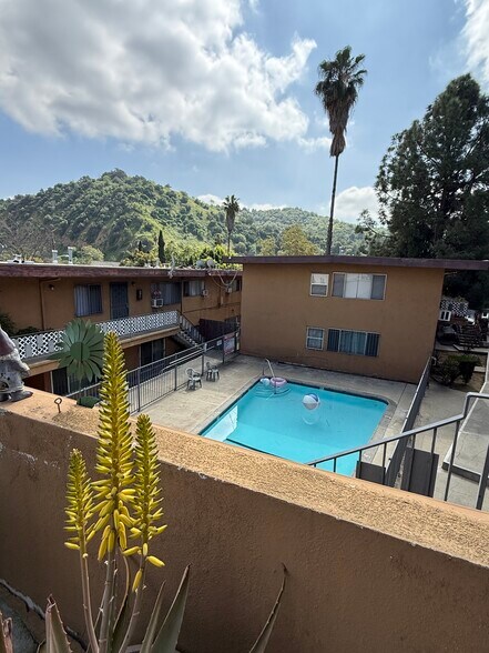 Primary Photo Of 281 S Avenue 52, Los Angeles Apartments For Sale