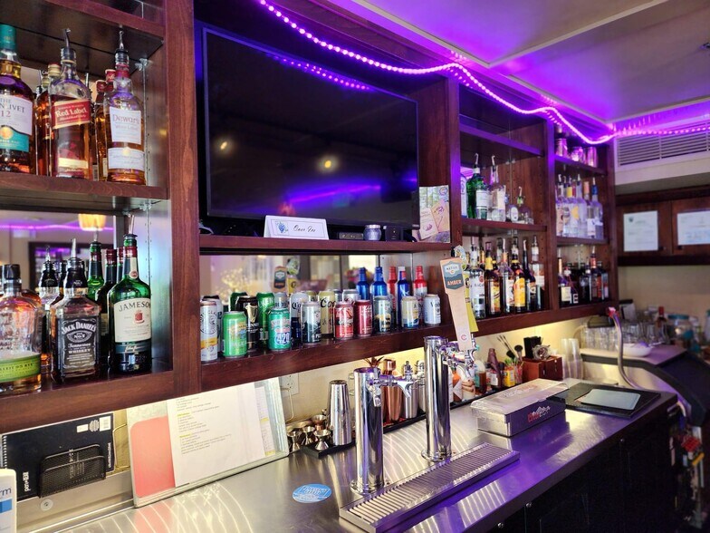 More Photos Of 730 Country Dr, Woodland Park Restaurant For Lease