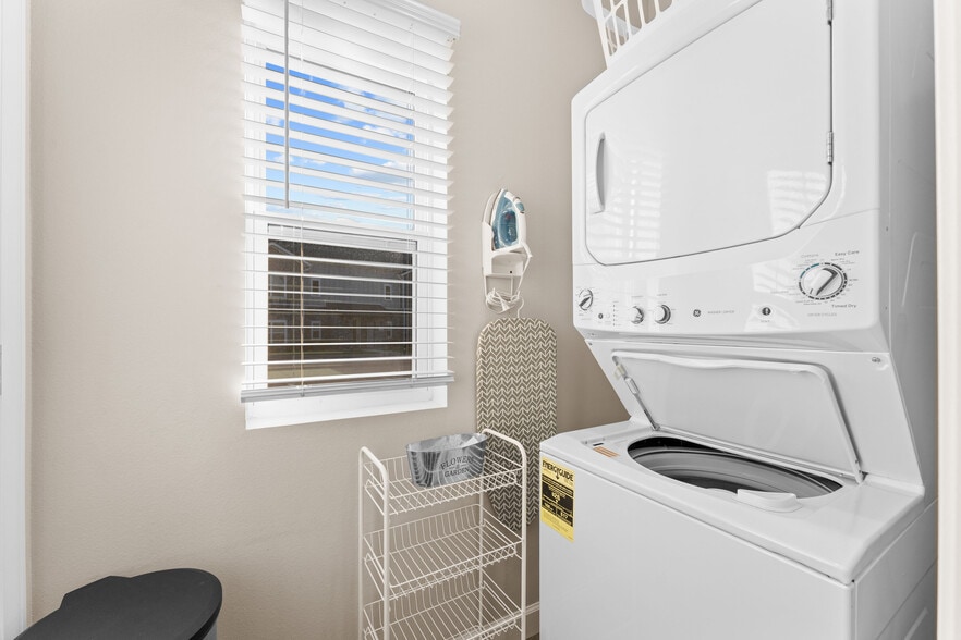 More Photos Of 3002 N Vineyards Ter, Branson General Retail For Sale