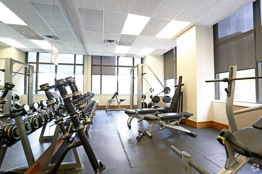 More Photos Of 175 E 96th St, New York Apartments For Lease