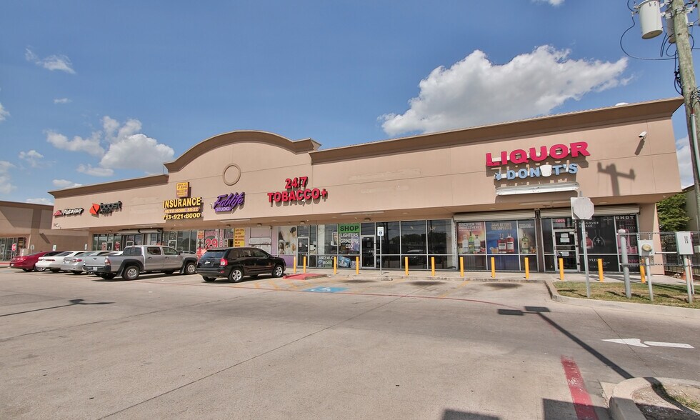 More Photos Of 9441 Cullen Blvd, Houston Unknown For Lease