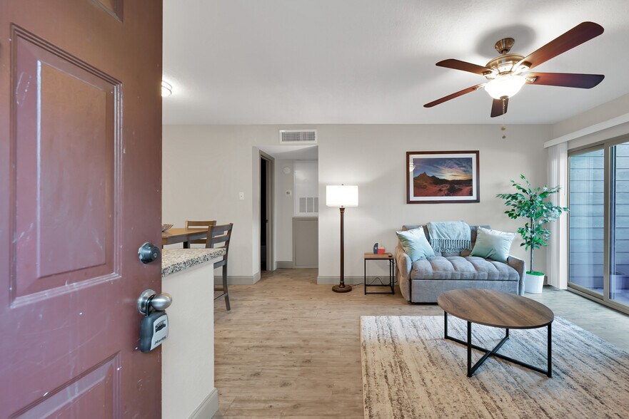 More Photos Of 510 Billie Bess Ln, Conroe Apartments For Sale