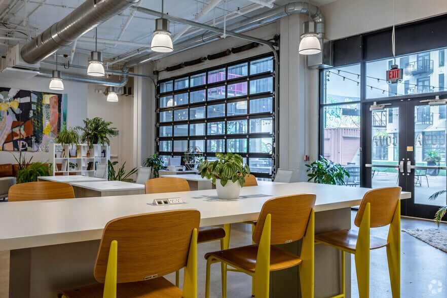 More Photos Of 440-500 W Broad St, Columbus Apartments For Lease