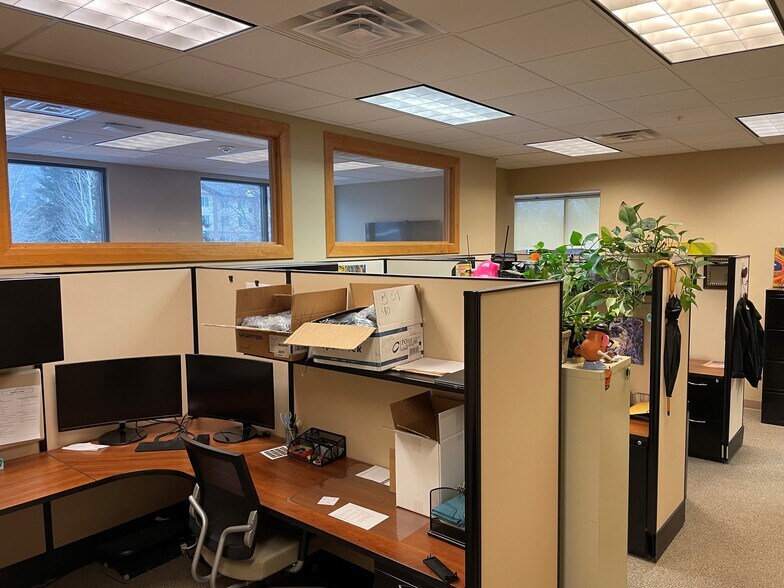 More Photos Of 2700 Gilstrap Ct, Glenwood Springs Office For Lease