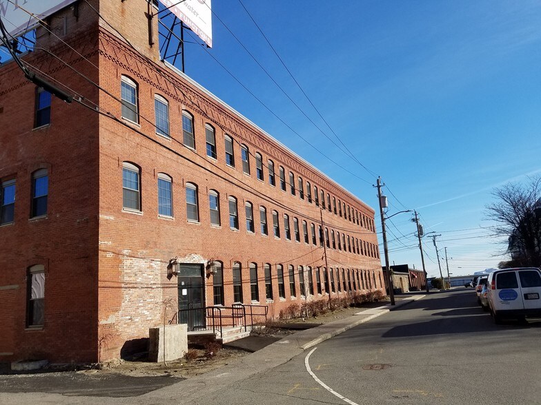 Primary Photo Of 12-16 Ericsson St, Boston Warehouse For Lease