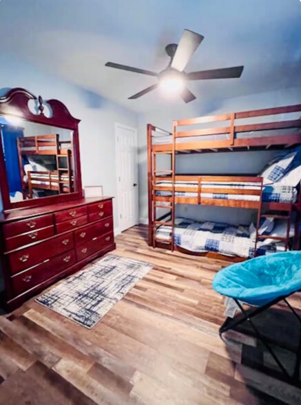 More Photos Of 7624 Liberty Rd, Columbia Manufacturing For Sale