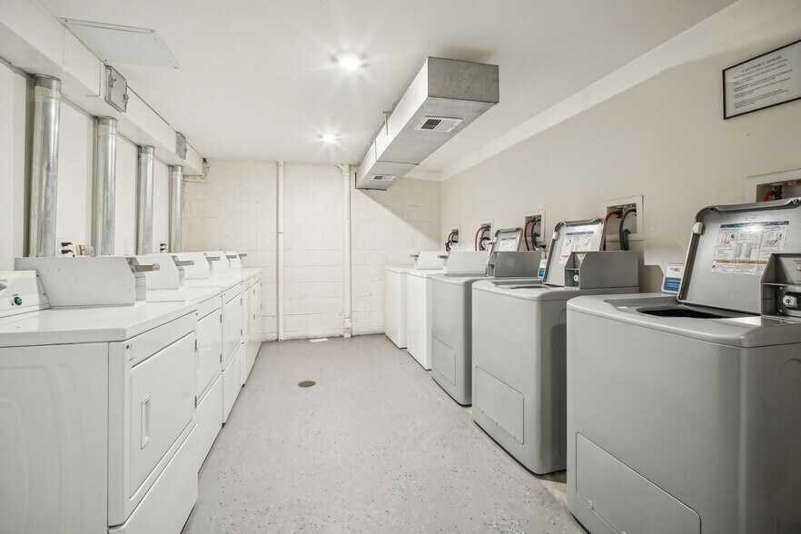 More Photos Of 219 Summer Ave, Newark Apartments For Sale