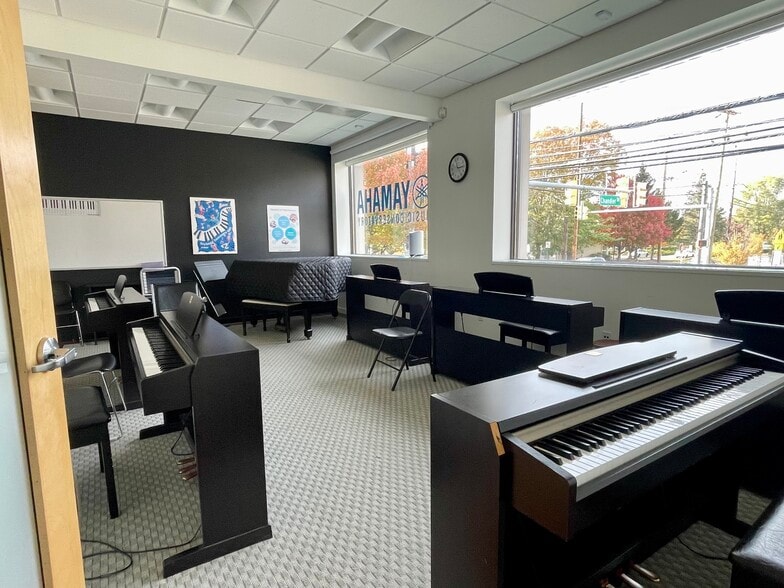 More Photos Of 18-00 Fair Lawn Ave, Fair Lawn Loft Creative Space For Lease