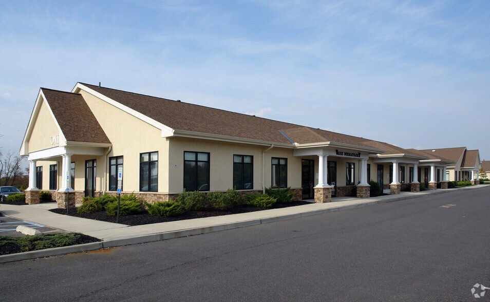 Primary Photo Of 545 Beckett Rd, Logan Township Medical For Lease