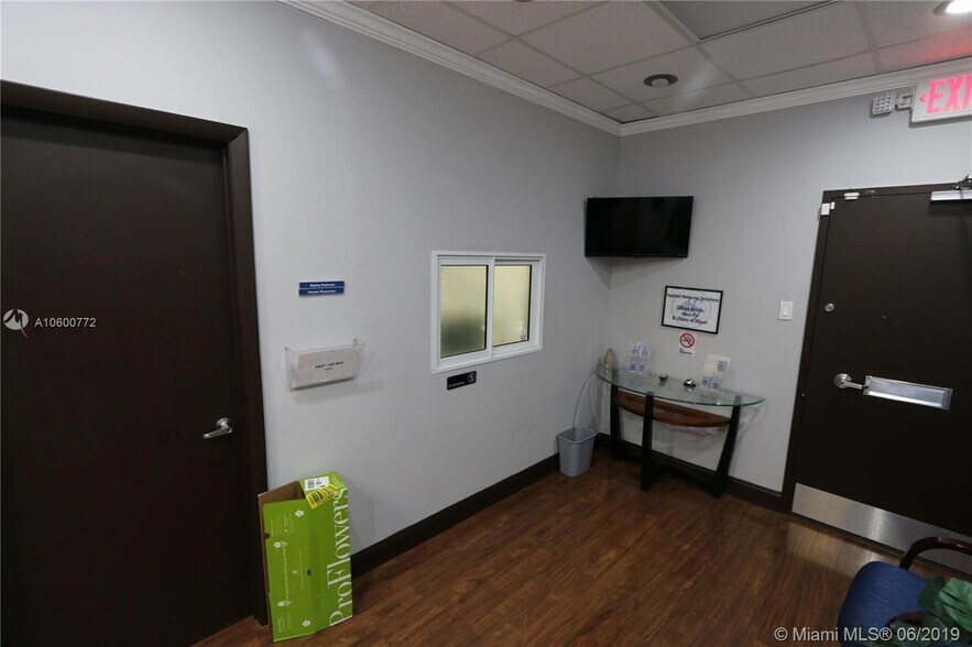 More Photos Of 909 NE 163rd St, North Miami Beach Medical For Sale