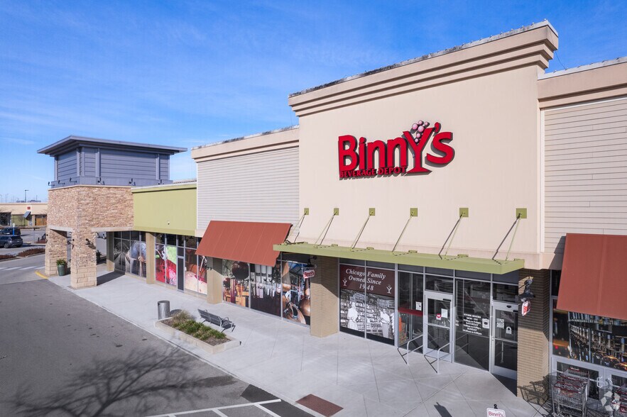 More Photos Of 113-295 Skokie Valley Rd, Highland Park Unknown For Lease