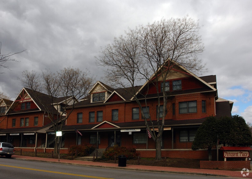 More Photos Of 637 Main St, Laurel Apartments For Sale