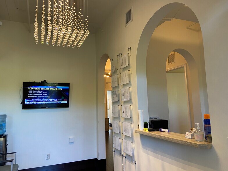 More Photos Of 401 W Atlantic Ave, Delray Beach Storefront Retail Office For Lease