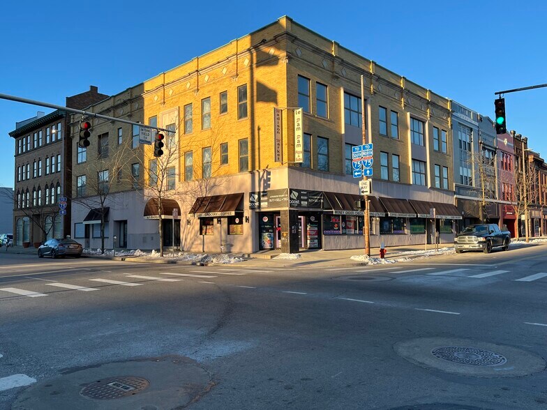 More Photos Of 901 Madison Ave, Toledo Storefront Retail Residential For Lease