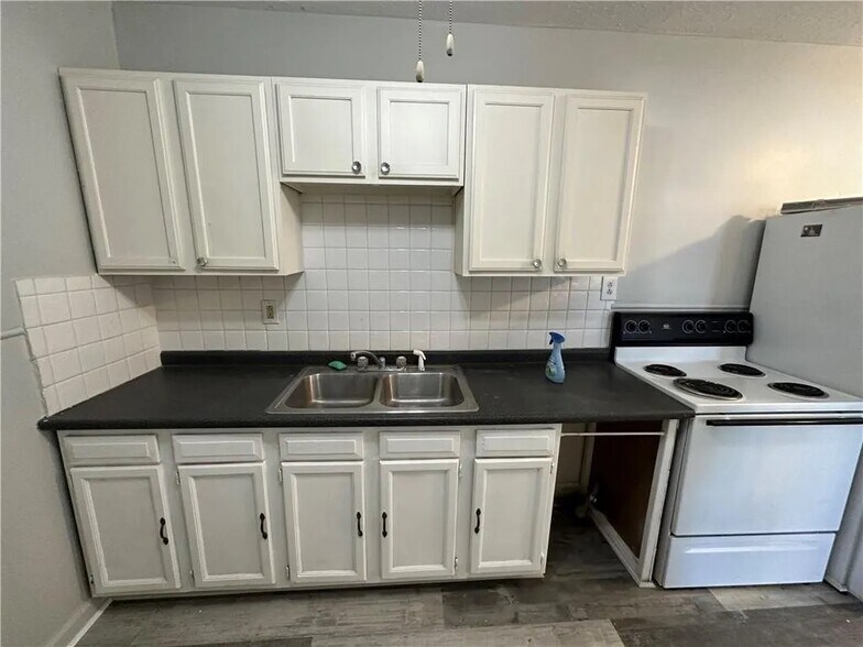 More Photos Of 811 Wilmington Rd, New Castle Apartments For Sale