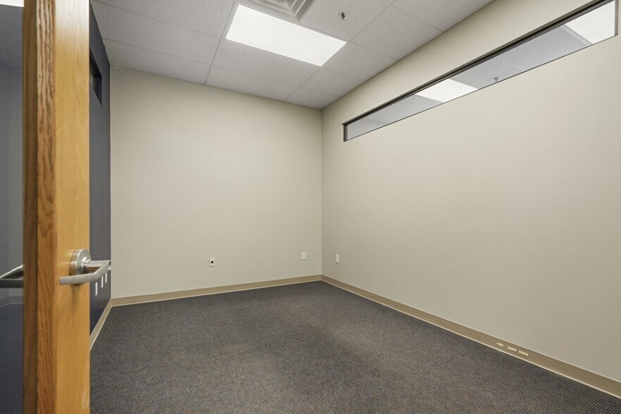 More Photos Of 10835 Dover St, Westminster Unknown For Lease