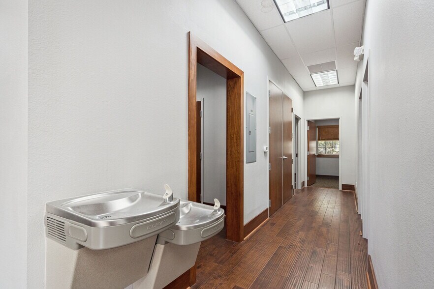 More Photos Of , Longwood Office For Sale