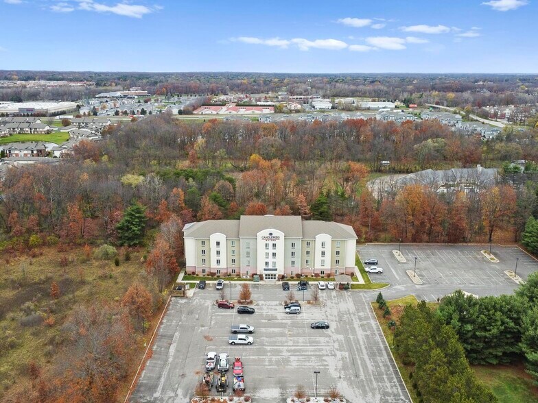 More Photos Of 1220 E Douglas Rd, Granger Hotel For Sale