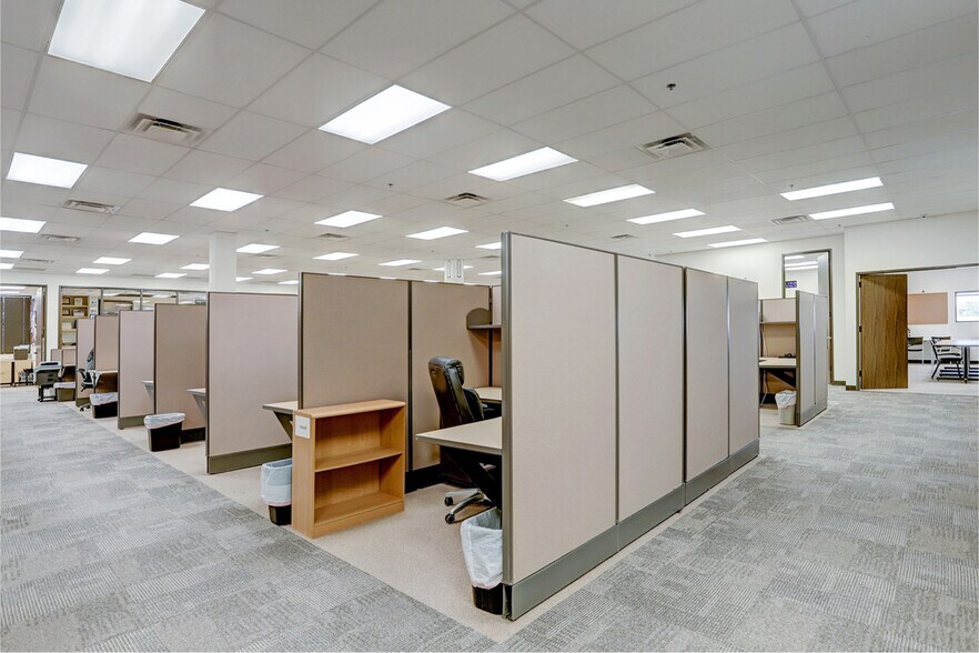 More Photos Of 11150 Cash Rd, Stafford Office For Sale