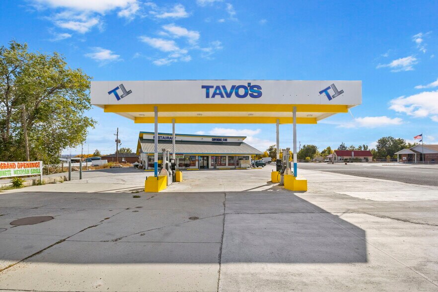 More Photos Of 10 E Main St, Castle Dale Convenience Store For Sale