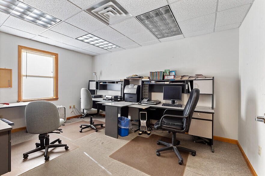 More Photos Of 525 Eastern Ave, Augusta Office For Sale