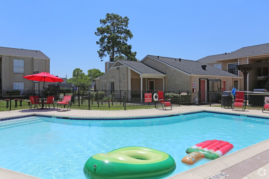 More Photos Of 424 S Bender Hollow, Humble Apartments For Sale