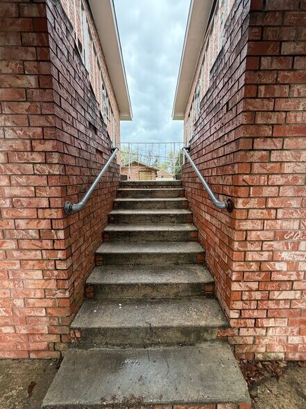 More Photos Of 318 E Purdon St, England Multifamily For Sale