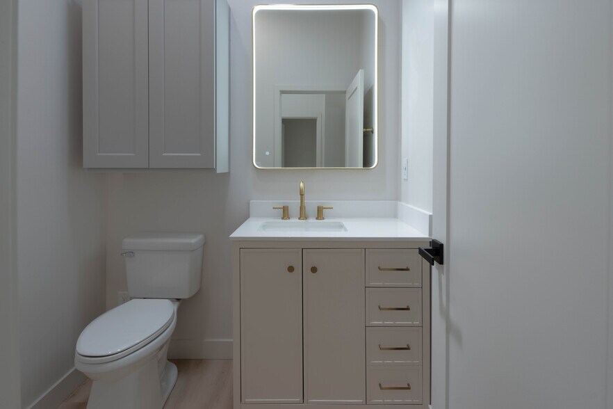 More Photos Of 987 Harcourt Ave, Seaside Multifamily For Sale