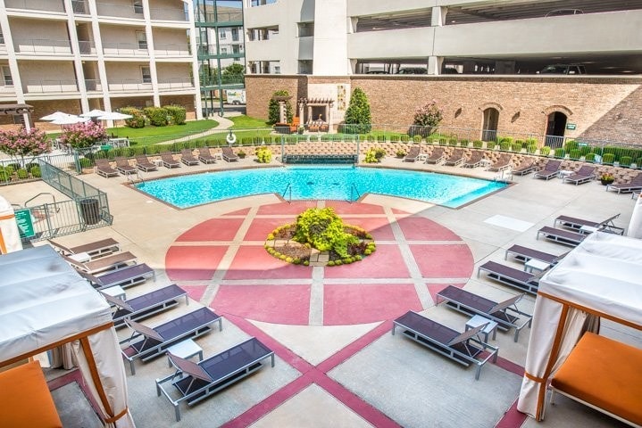 Primary Photo Of 301-409 N Walker Ave, Oklahoma City Apartments For Lease