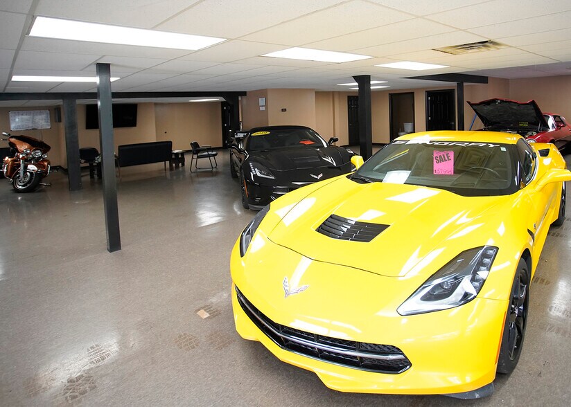 More Photos Of 9947 Brooklyn Rd, Brooklyn Freestanding For Sale